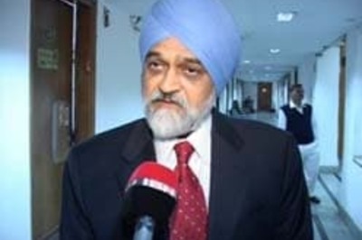 Economy overheating, says Montek