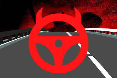 Unable to ‘Handle Indian Beer’, Two Naked Chinese Nationals Ram SUV Into Car in Meerut