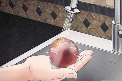 How to Eat a Nectarine