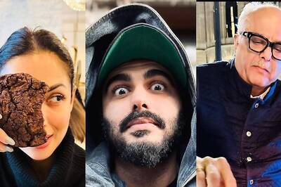 Malaika Arora, Boney Kapoor Smile In Arjun Kapoor's Holiday Album, Janhvi Kapoor Reacts