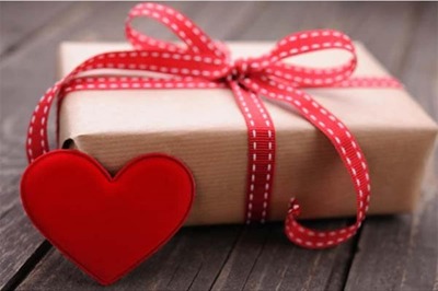 Valentine's Day: What Can you Gift your Partner Amid Rising Inflation? Know More