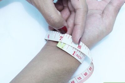 How to Crochet Seashell Accessories