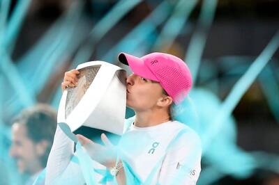 Iga Swiatek Beats Aryna Sabalenka to Win Madrid Open After 'Crazy Final'