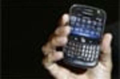 Government gives BlackBerry Aug 31 deadline