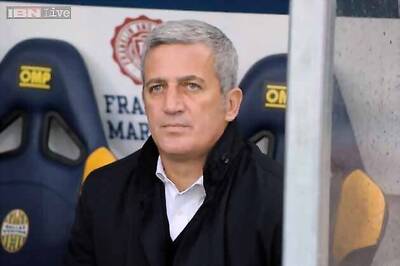 Lazio sack coach Vladimir Petkovic for not being focused
