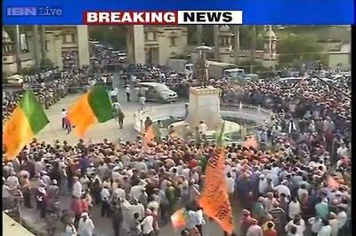 Live: BJP marks its protest against EC, holds roadshow in Varanasi
