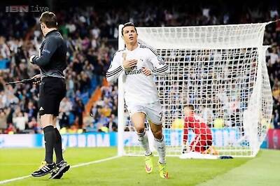 Cristiano Ronaldo in the record books as Real Madrid advance to Champions League quarter-finals