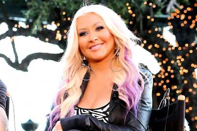 Christina Aguilera to Pay Tribute to Whitney Houston at American Music Awards