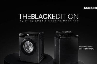 Bring festive freshness into someone’s life with the gift of a Samsung fully automatic washing machine