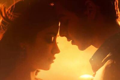 Ishaan Khatter Welcomes 2018 With a Dreamy Photo of Dhadak Co-star Jahnvi Kapoor