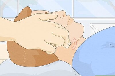 How to Perform Lymphatic Drainage Massage