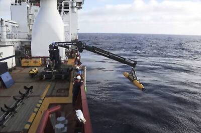 Should complete current underwater search for plane in 5-7 days: Australia