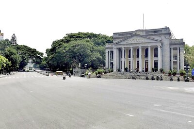 Karnataka Lockdown: State Goes Under 14 Days of Curbs from Tomorrow: Essentials Shops Open from 6-10am