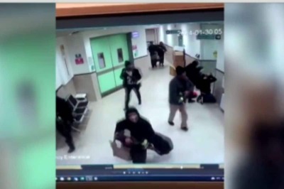 Israeli Undercover Forces Dressed as Women, Medics Storm West Bank Hospital, Killing 3 Militants | On Cam