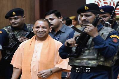 Yogi Blends Tradition With Modernity, Talks of English Education From Nursery