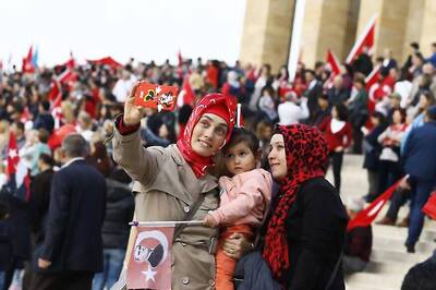 Latest App to Help You Take The Perfect Selfie