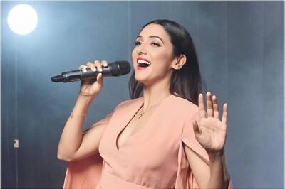 Happy Birthday Neeti Mohan: 5 Songs by the Singer to Add to Your Playlist