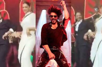 Jawan: Shah Rukh Khan Shakes A Leg To Not Ramaiya Vastavaiya With Deepika Padukone, Atlee And Cast; Watch