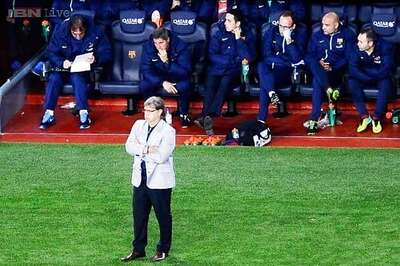 Barcelona take on Real Betis to keep title hopes alive