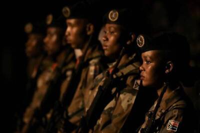 South Africa Begins 'Unprecedented' Military-patrolled Lockdown to Check Rapid Spread of Coronavirus