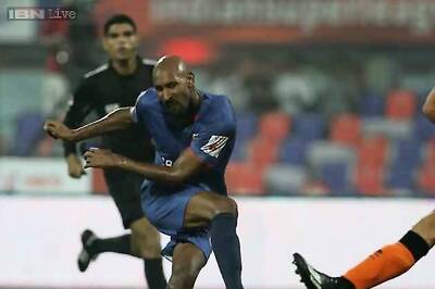 ISL: Anelka fires again as Mumbai City FC beat Delhi Dynamos 1-0