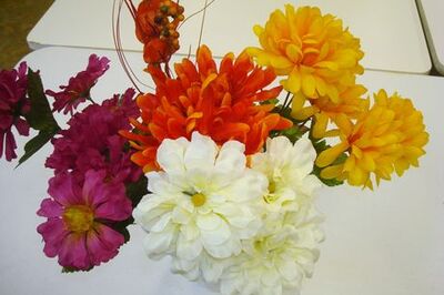 How to Paint Chrysanthemums in Watercolor