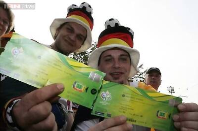 Players' union sues FIFA over World Cup kickoff timings