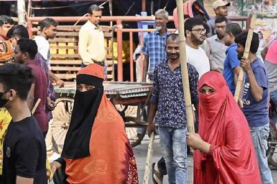 Bangladesh: Garment Worker Shot Dead As Cops Clash With Protesters, Factories Shut