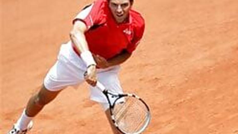 Benneteau enters French Open QFs