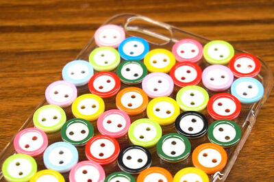 How to Decorate a Phone Case