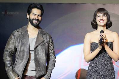 Bhediya: Kriti Sanon Asks Varun Dhawan 'To Calm Down' After He Gives Kartik Aaryan's Shehzada A Shoutout