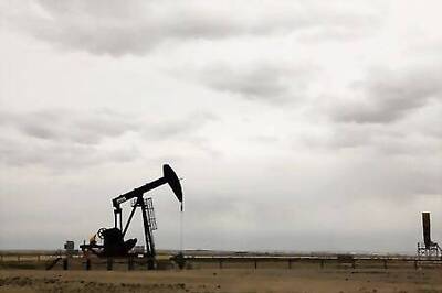 Oil slips below $45/bbl on demand concerns but posts weekly rise