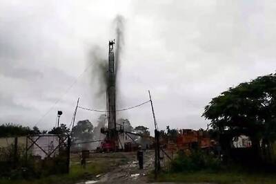 Assam Govt Sends Notice to OIL After Dead Fishes Found in Lake Near Blowout Site