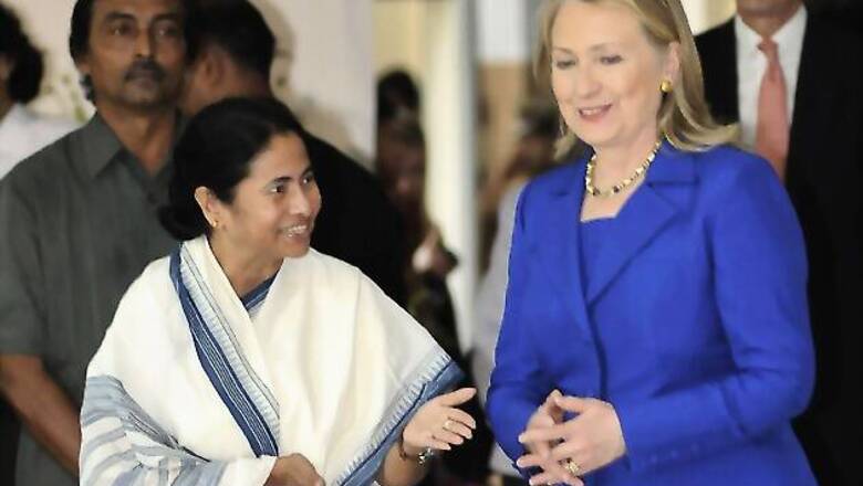 Mamata, Hillary discuss Tagore and Shah Rukh