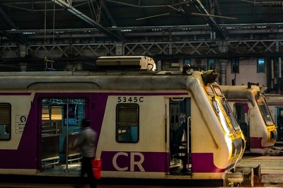 Now, You Can Live-Track Mumbai Local Train on Indian Railways' Official App