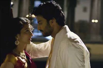 IBNLive Movie Awards: Anup Bhandari wins Best Southern director for 'Rangi Taranga'