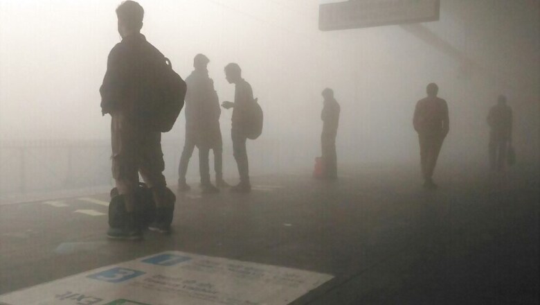 Delhi's Air Quality Turns ‘Very Poor’, Environment Minister says Zero Tolerance for Garbage, Crop Burning