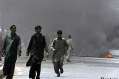 Pak troops told to shoot rioters