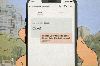 Hinge Pickup Lines That Work: How to Use Them + Examples