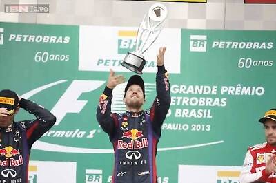 Sebastian Vettel wins season-ending Brazilian Grand Prix 2013