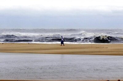 Sri Lanka Evacuates Thousands as Cyclone Burevi Nears