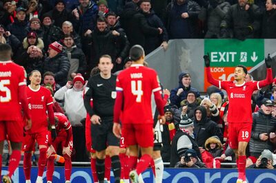 Liverpool Fight Back to Beat Fulham 2-1 in First Leg of League Cup Semi-final