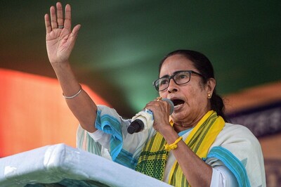 On PM Modi's 'Poribortan' Jibe in Kolkata, Mamata Banerjee's Fuel Price Hike Taunt