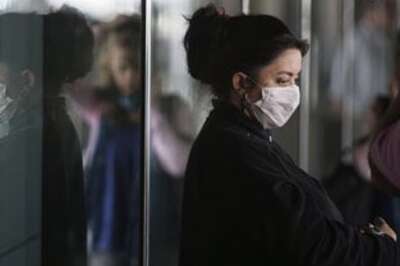 Swine flu spreads, more countries report cases