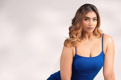 Shivani Narayanan's Blue Bodycon Dress Is The Perfect Choice For Summer Dates