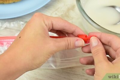 How to Make a Piping Bag