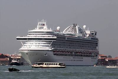 Australian Police Seize Black Box in Raid on Coronavirus-hit Cruise Ship
