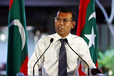 Coup attempt in Maldives, president resigns