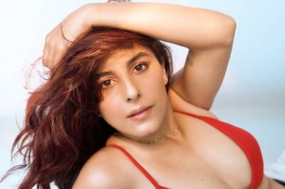 Sexy! Mirzapur Actress Isha Talwar Turns Up The Heat In Red Bikini, Hot Photos Go Viral; See Here