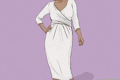 How to Accessorize a Silver Dress